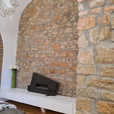 Incantevole Con Jacuzzi Рим Екстериор снимка