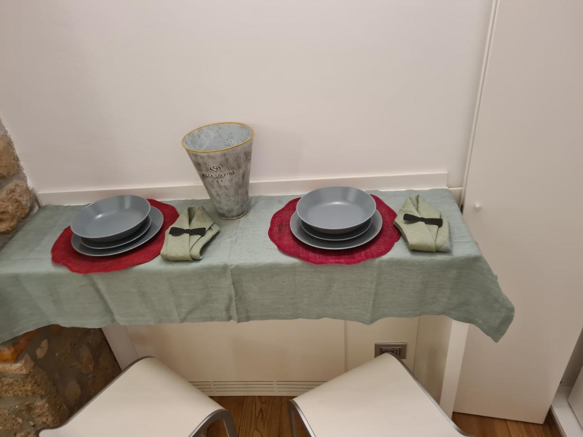 Incantevole Con Jacuzzi Рим Екстериор снимка