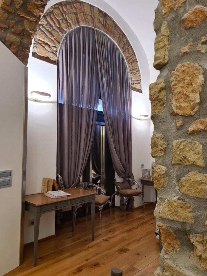 Incantevole Con Jacuzzi Рим Екстериор снимка