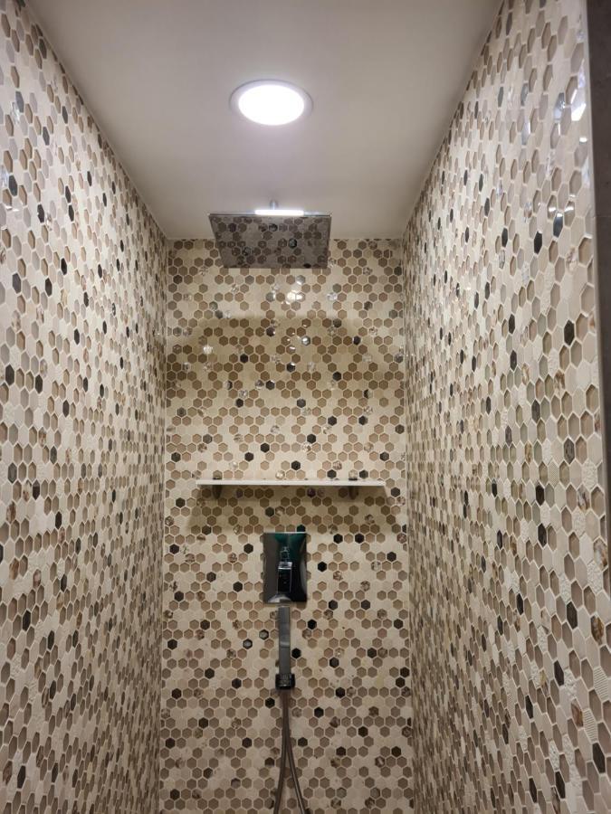 Incantevole Con Jacuzzi Рим Екстериор снимка